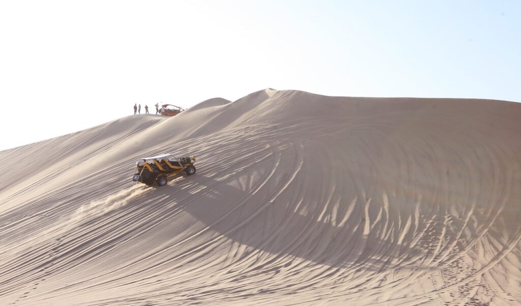 Peru Sandboarding - huacachina