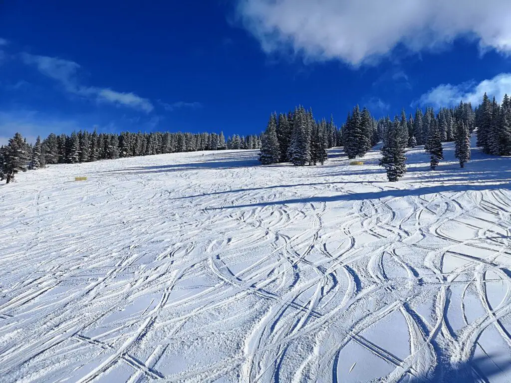 Skiing in Colorado, Vail