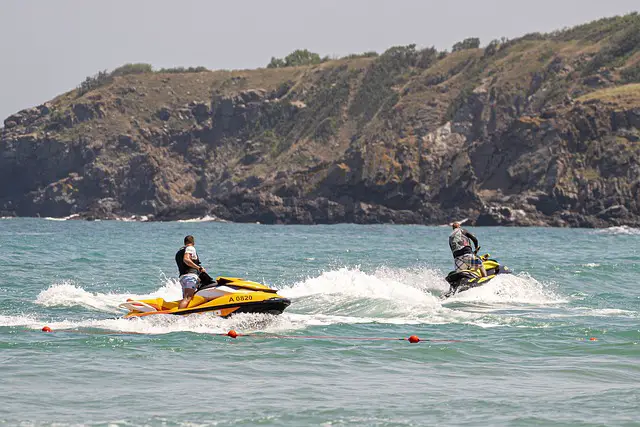 7 Things You Need to Know Before Jetskiing