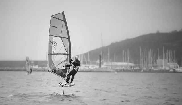 Taking Windsurfing to New Heights: An Exploration of Windsurfing Hydrofoil