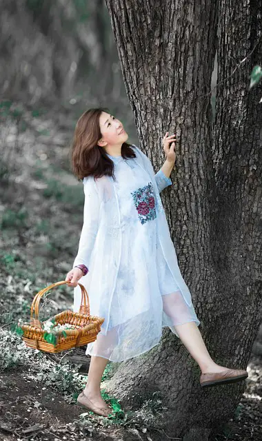 Perfect Picnic Dress: Your Ideal Fashion Statement for Outdoor Fun